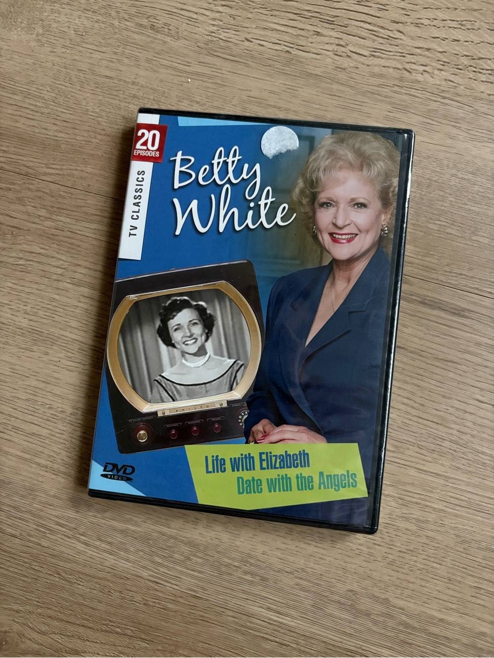 Betty White: Life with Elizabeth & Date with the Angels DVD - Blue